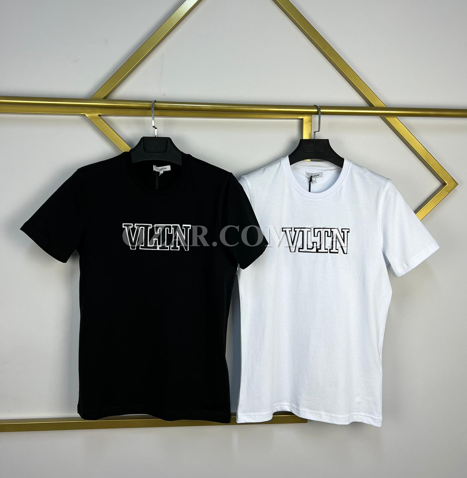 Мужская Футболка Valentino